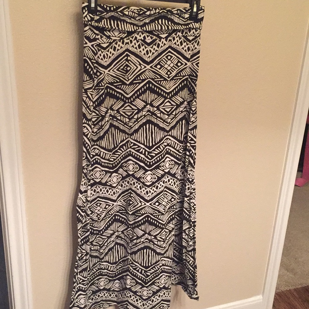 Tribal print maxi skirt